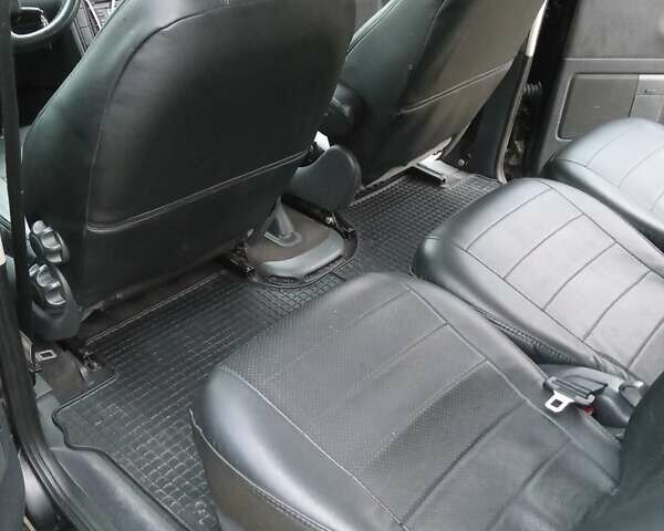 Чорний Фольксваген Шаран, об'ємом двигуна 1.9 л та пробігом 420 тис. км за 4800 $, фото 12 на Automoto.ua