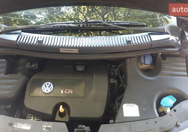 Чорний Фольксваген Шаран, об'ємом двигуна 1.9 л та пробігом 350 тис. км за 3800 $, фото 2 на Automoto.ua