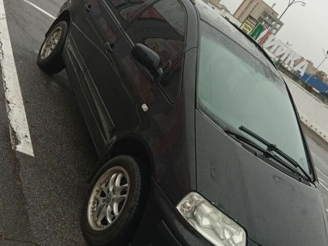 Черный Фольксваген Шаран, объемом двигателя 1.8 л и пробегом 38 тыс. км за 4100 $, фото 3 на Automoto.ua