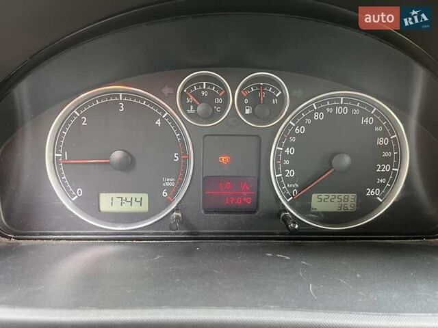 Черный Фольксваген Шаран, объемом двигателя 1.9 л и пробегом 522 тыс. км за 4200 $, фото 3 на Automoto.ua