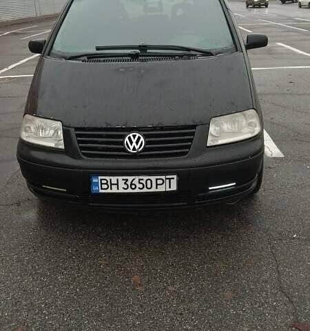 Черный Фольксваген Шаран, объемом двигателя 1.8 л и пробегом 38 тыс. км за 4100 $, фото 7 на Automoto.ua