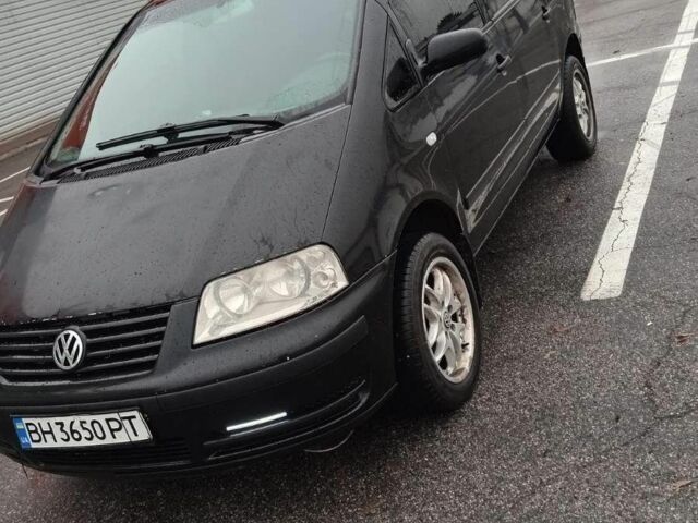 Черный Фольксваген Шаран, объемом двигателя 1.8 л и пробегом 38 тыс. км за 4100 $, фото 7 на Automoto.ua