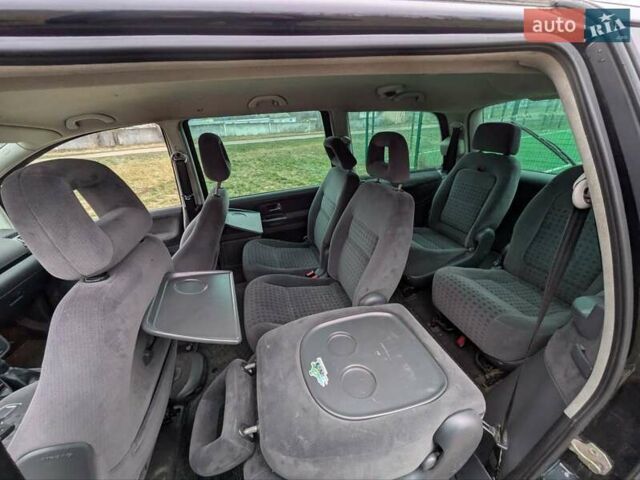 Чорний Фольксваген Шаран, об'ємом двигуна 1.9 л та пробігом 300 тис. км за 2850 $, фото 11 на Automoto.ua