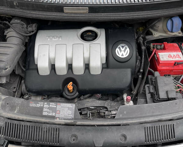 Фольксваген Шаран 2003 в Шумск на Automoto.ua Черный Фольксваген Шаран, объемом двигателя 1.9 л и пробегом 360 тыс. км за 4700 $, фото 14 на Automoto.ua