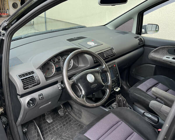 Фольксваген Шаран 2003 в Шумск на Automoto.ua Черный Фольксваген Шаран, объемом двигателя 1.9 л и пробегом 360 тыс. км за 4700 $, фото 4 на Automoto.ua