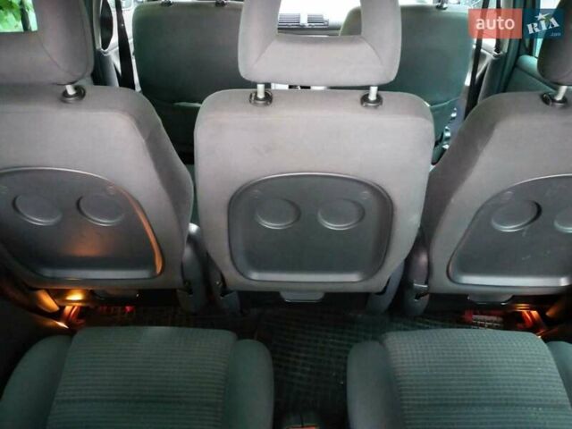 Чорний Фольксваген Шаран, об'ємом двигуна 1.8 л та пробігом 200 тис. км за 7000 $, фото 5 на Automoto.ua