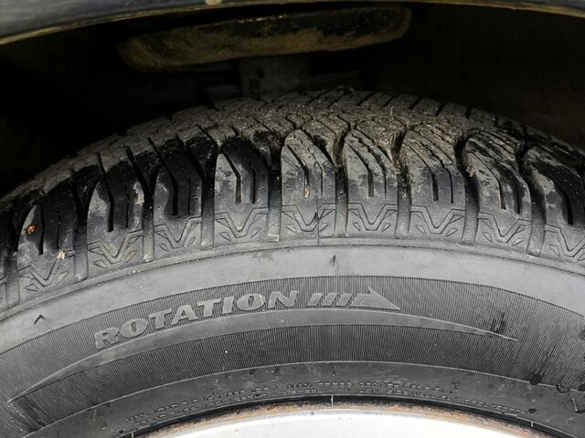 Черный Фольксваген Шаран, объемом двигателя 1.8 л и пробегом 340 тыс. км за 4000 $, фото 8 на Automoto.ua