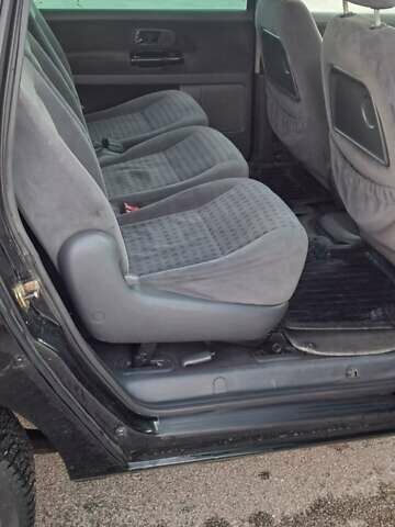 Черный Фольксваген Шаран, объемом двигателя 1.78 л и пробегом 236 тыс. км за 5500 $, фото 7 на Automoto.ua