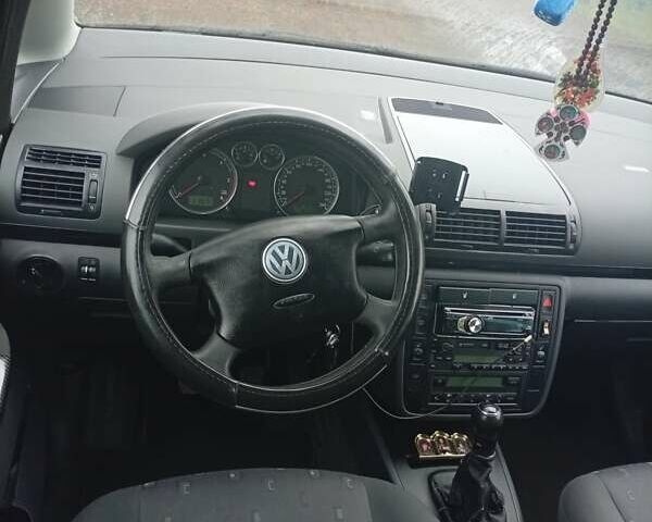 Черный Фольксваген Шаран, объемом двигателя 1.9 л и пробегом 350 тыс. км за 5000 $, фото 10 на Automoto.ua