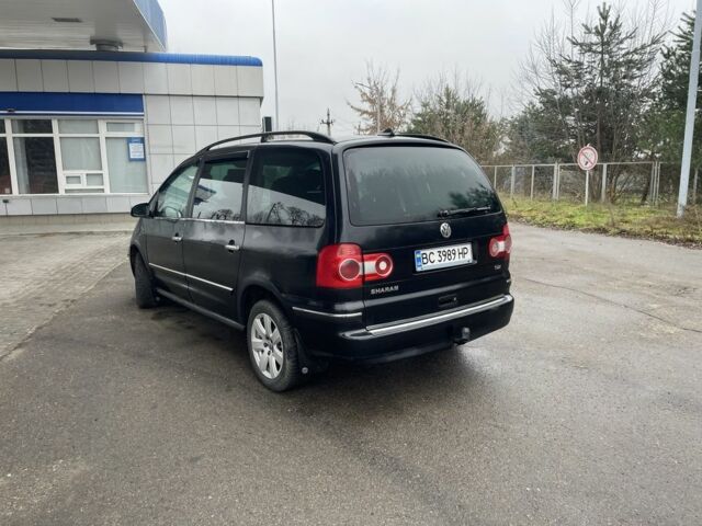 Черный Фольксваген Шаран, объемом двигателя 1.9 л и пробегом 223 тыс. км за 5500 $, фото 1 на Automoto.ua