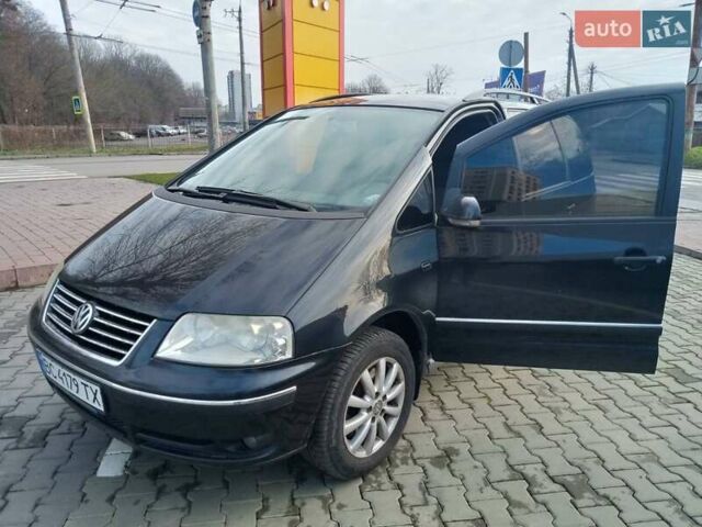 Черный Фольксваген Шаран, объемом двигателя 1.78 л и пробегом 111 тыс. км за 4850 $, фото 2 на Automoto.ua