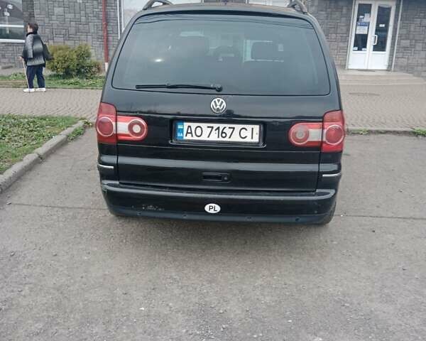 Черный Фольксваген Шаран, объемом двигателя 1.9 л и пробегом 370 тыс. км за 5000 $, фото 3 на Automoto.ua