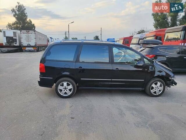 Черный Фольксваген Шаран, объемом двигателя 1.97 л и пробегом 291 тыс. км за 3000 $, фото 6 на Automoto.ua
