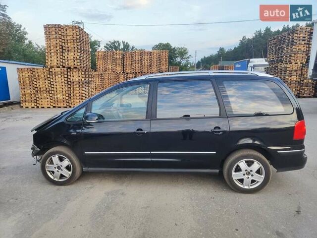 Черный Фольксваген Шаран, объемом двигателя 1.97 л и пробегом 291 тыс. км за 3000 $, фото 1 на Automoto.ua