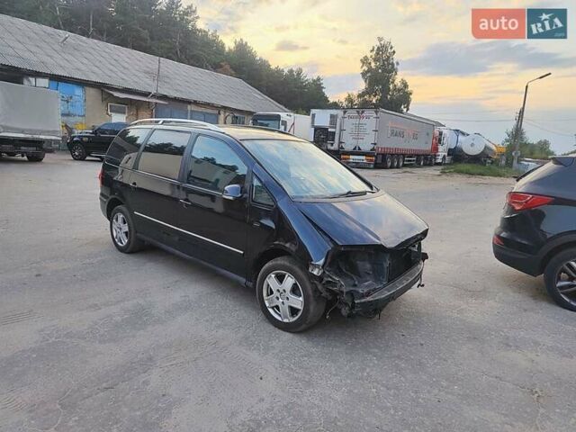 Черный Фольксваген Шаран, объемом двигателя 1.97 л и пробегом 291 тыс. км за 3000 $, фото 9 на Automoto.ua