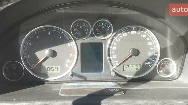 Черный Фольксваген Шаран, объемом двигателя 1.78 л и пробегом 205 тыс. км за 7000 $, фото 6 на Automoto.ua