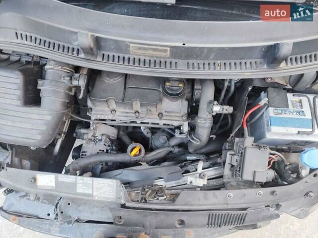 Черный Фольксваген Шаран, объемом двигателя 1.97 л и пробегом 291 тыс. км за 3000 $, фото 10 на Automoto.ua