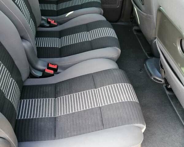 Черный Фольксваген Шаран, объемом двигателя 2 л и пробегом 241 тыс. км за 7950 $, фото 19 на Automoto.ua