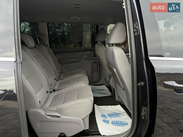 Черный Фольксваген Шаран, объемом двигателя 2 л и пробегом 245 тыс. км за 9900 $, фото 23 на Automoto.ua