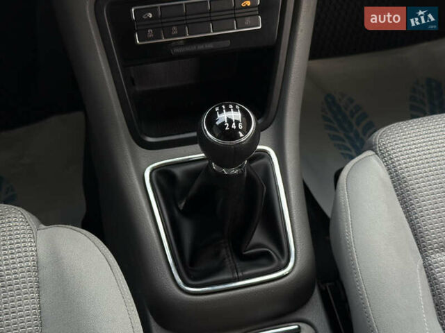 Черный Фольксваген Шаран, объемом двигателя 2 л и пробегом 245 тыс. км за 9900 $, фото 29 на Automoto.ua