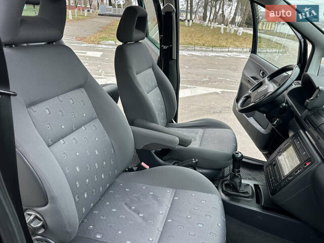 Чорний Фольксваген Шаран, об'ємом двигуна 1.97 л та пробігом 283 тис. км за 8300 $, фото 48 на Automoto.ua