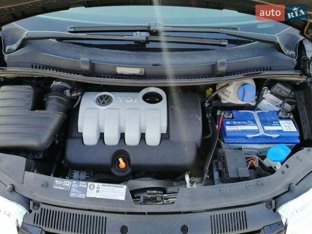 Черный Фольксваген Шаран, объемом двигателя 2 л и пробегом 241 тыс. км за 7950 $, фото 36 на Automoto.ua