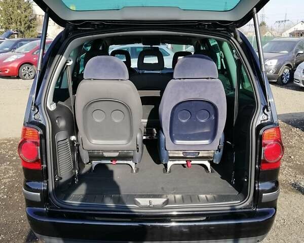 Черный Фольксваген Шаран, объемом двигателя 2 л и пробегом 241 тыс. км за 7950 $, фото 18 на Automoto.ua