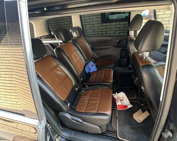 Черный Фольксваген Шаран, объемом двигателя 1.97 л и пробегом 297 тыс. км за 10500 $, фото 4 на Automoto.ua