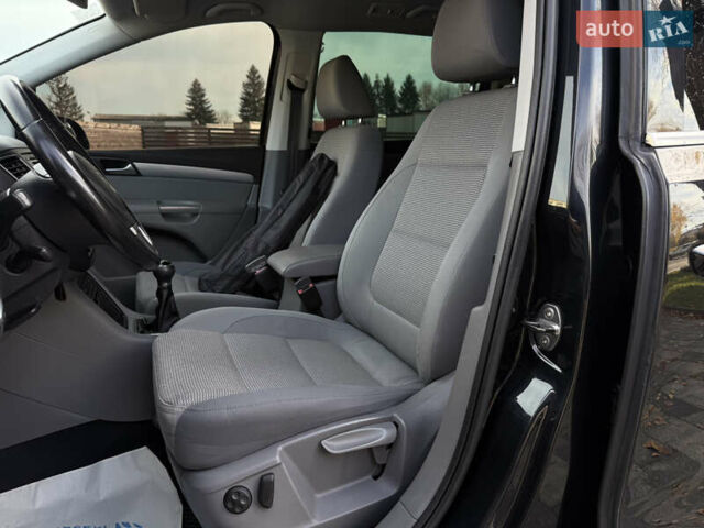 Черный Фольксваген Шаран, объемом двигателя 2 л и пробегом 245 тыс. км за 9900 $, фото 37 на Automoto.ua