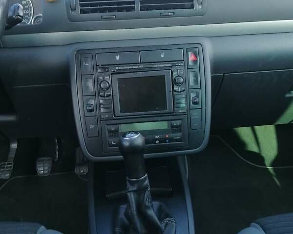 Черный Фольксваген Шаран, объемом двигателя 2 л и пробегом 241 тыс. км за 7950 $, фото 32 на Automoto.ua