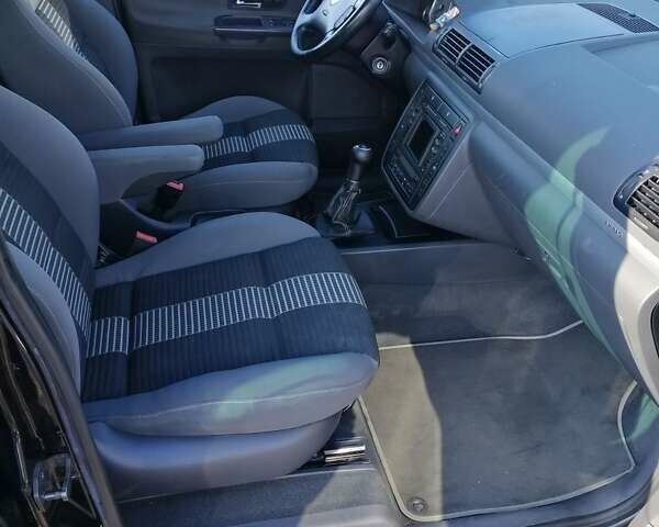 Черный Фольксваген Шаран, объемом двигателя 2 л и пробегом 241 тыс. км за 7950 $, фото 23 на Automoto.ua