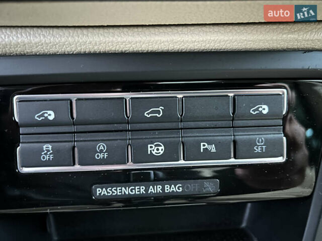 Чорний Фольксваген Шаран, об'ємом двигуна 2 л та пробігом 111 тис. км за 16700 $, фото 28 на Automoto.ua