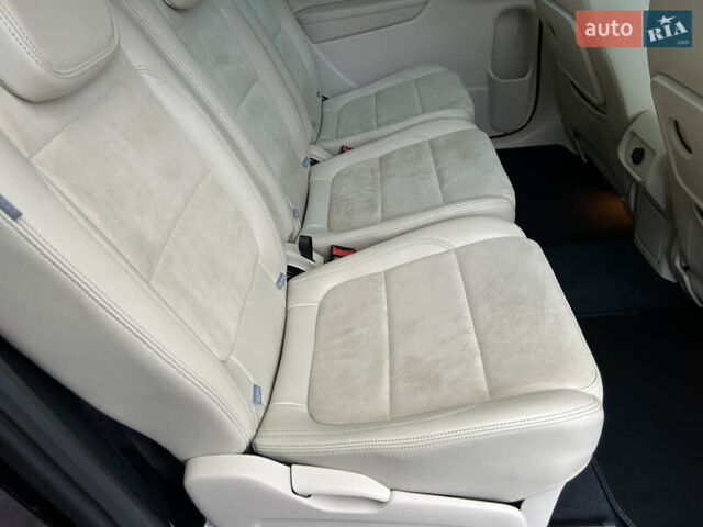 Чорний Фольксваген Шаран, об'ємом двигуна 2 л та пробігом 111 тис. км за 16700 $, фото 61 на Automoto.ua