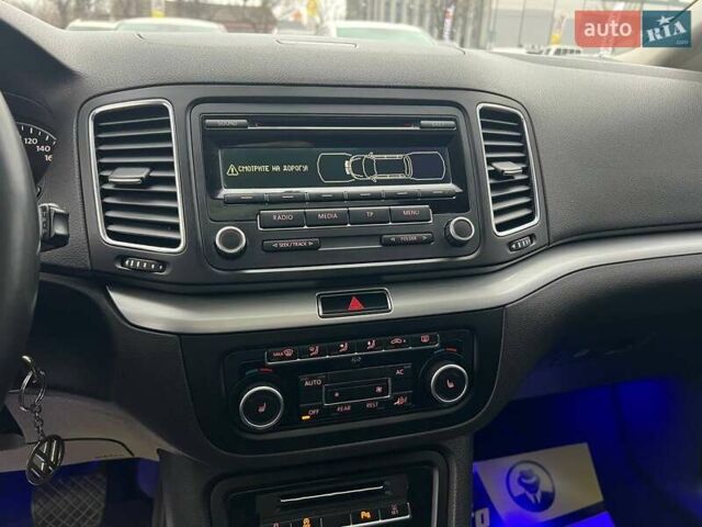 Черный Фольксваген Шаран, объемом двигателя 1.97 л и пробегом 285 тыс. км за 14700 $, фото 15 на Automoto.ua