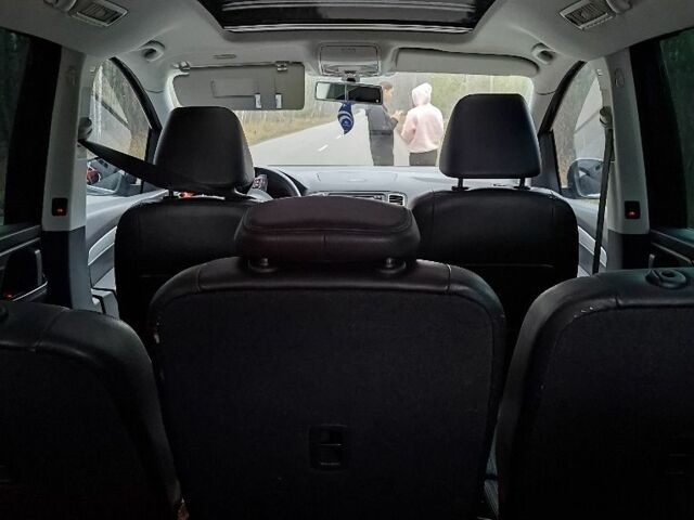 Чорний Фольксваген Шаран, об'ємом двигуна 2 л та пробігом 289 тис. км за 15000 $, фото 12 на Automoto.ua