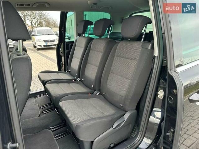 Черный Фольксваген Шаран, объемом двигателя 2 л и пробегом 477 тыс. км за 12300 $, фото 14 на Automoto.ua