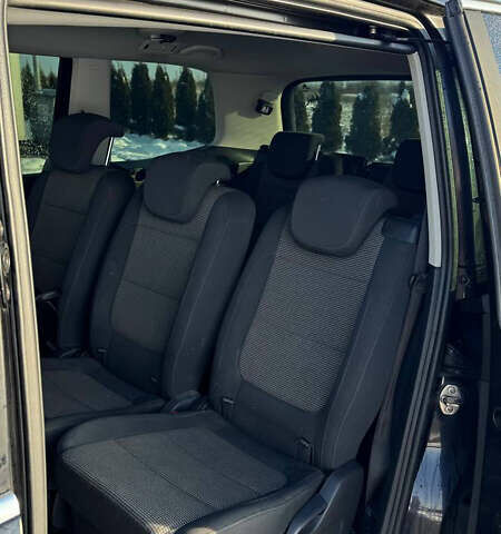 Черный Фольксваген Шаран, объемом двигателя 1.97 л и пробегом 309 тыс. км за 14500 $, фото 3 на Automoto.ua