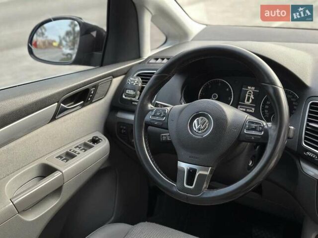 Черный Фольксваген Шаран, объемом двигателя 2 л и пробегом 319 тыс. км за 11500 $, фото 22 на Automoto.ua