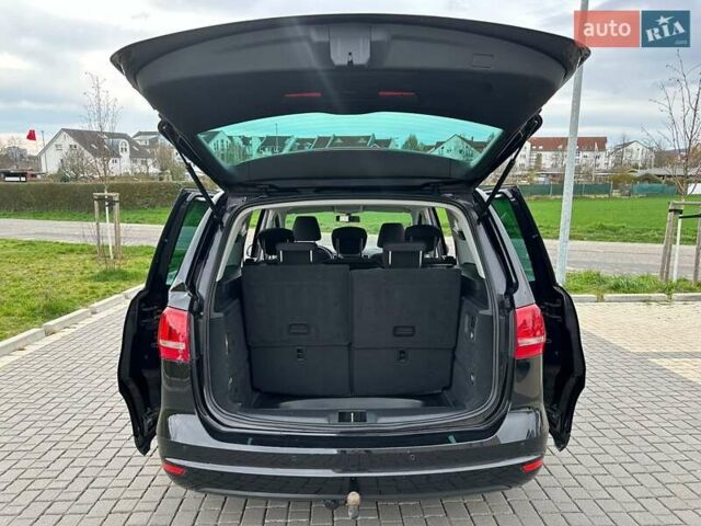 Черный Фольксваген Шаран, объемом двигателя 2 л и пробегом 477 тыс. км за 12300 $, фото 31 на Automoto.ua