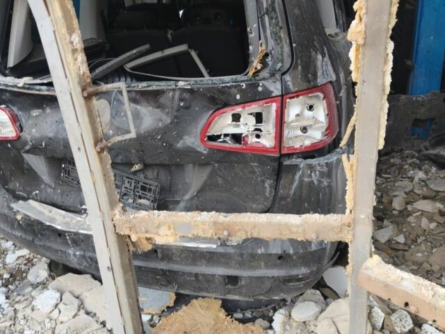 Черный Фольксваген Шаран, объемом двигателя 2 л и пробегом 341 тыс. км за 3500 $, фото 2 на Automoto.ua