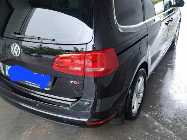 Чорний Фольксваген Шаран, об'ємом двигуна 2 л та пробігом 290 тис. км за 10500 $, фото 7 на Automoto.ua