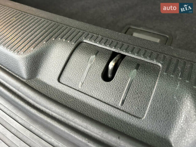 Чорний Фольксваген Шаран, об'ємом двигуна 2 л та пробігом 111 тис. км за 16700 $, фото 56 на Automoto.ua