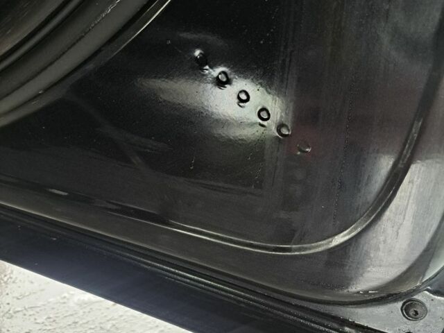 Чорний Фольксваген Шаран, об'ємом двигуна 2 л та пробігом 290 тис. км за 10500 $, фото 5 на Automoto.ua