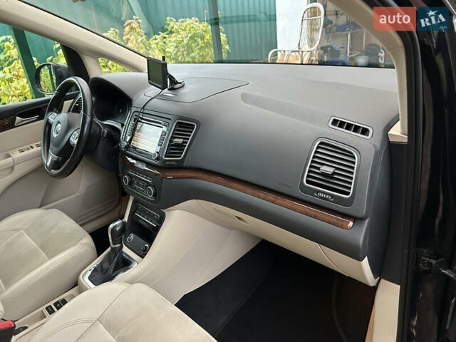 Чорний Фольксваген Шаран, об'ємом двигуна 2 л та пробігом 111 тис. км за 16700 $, фото 69 на Automoto.ua