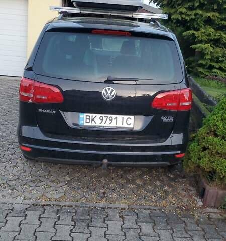 Черный Фольксваген Шаран, объемом двигателя 2 л и пробегом 477 тыс. км за 12300 $, фото 24 на Automoto.ua