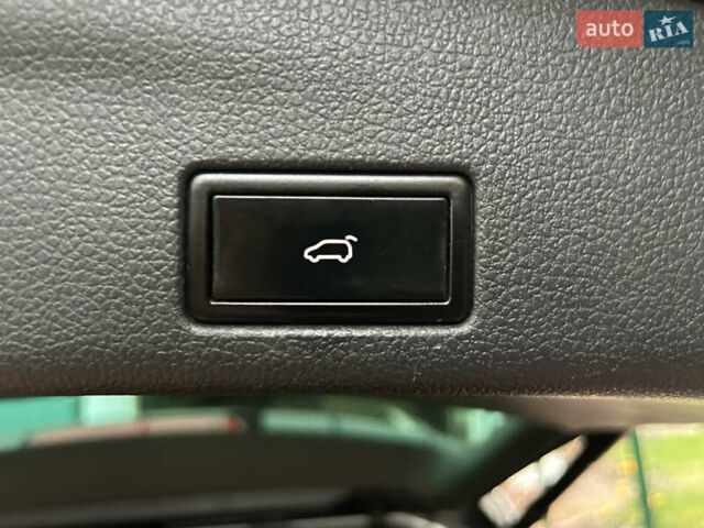 Чорний Фольксваген Шаран, об'ємом двигуна 2 л та пробігом 111 тис. км за 16700 $, фото 57 на Automoto.ua