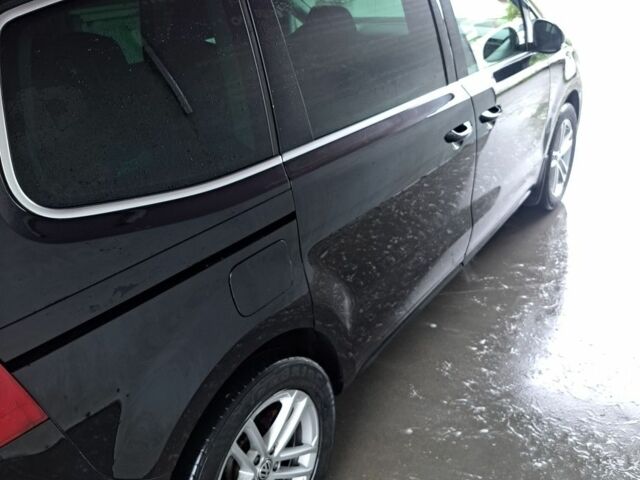 Чорний Фольксваген Шаран, об'ємом двигуна 2 л та пробігом 290 тис. км за 10500 $, фото 9 на Automoto.ua