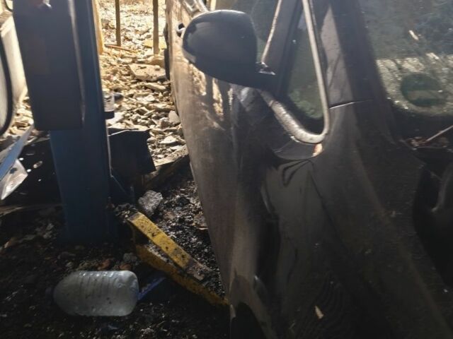 Черный Фольксваген Шаран, объемом двигателя 2 л и пробегом 341 тыс. км за 3500 $, фото 5 на Automoto.ua