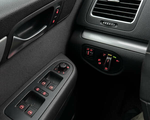 Черный Фольксваген Шаран, объемом двигателя 1.97 л и пробегом 309 тыс. км за 14500 $, фото 9 на Automoto.ua