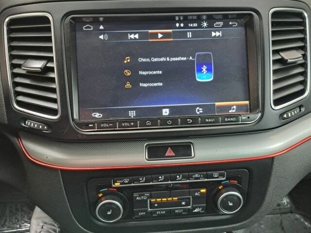 Чорний Фольксваген Шаран, об'ємом двигуна 2 л та пробігом 290 тис. км за 10500 $, фото 11 на Automoto.ua